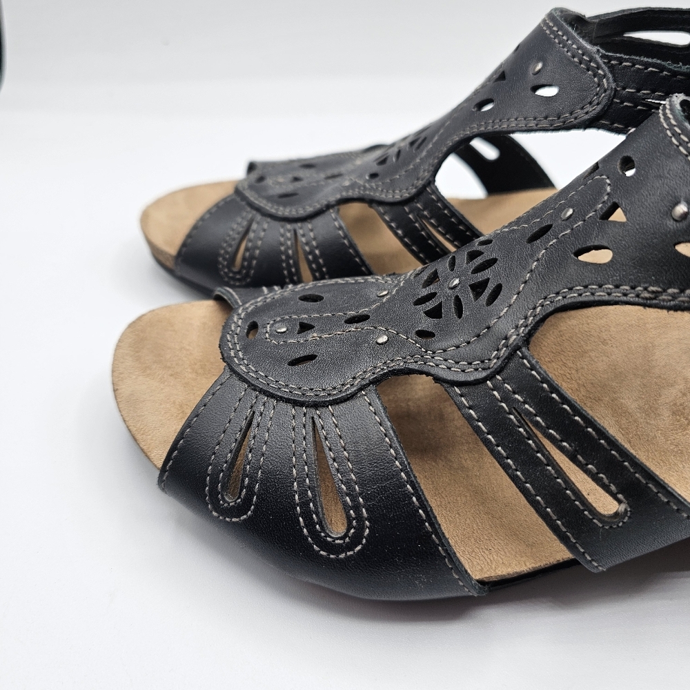 Women’s Black Cutout Leather Sandals - Picture 10 of 14